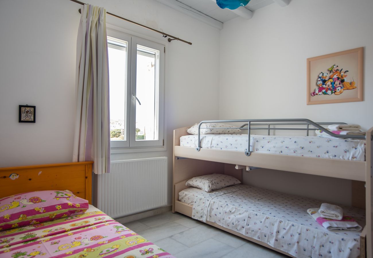 Villa in Ampelas - Family seafront villa, 1' from the beach 