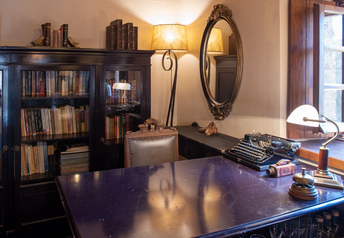 Townhouse in Monemvasia - Casa Felicia, the Castle Mansion Experience 