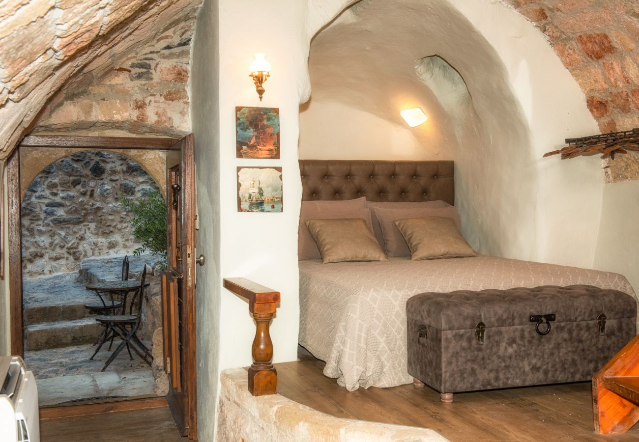 Townhouse in Monemvasia - Casa Felicia, the Castle Mansion Experience 
