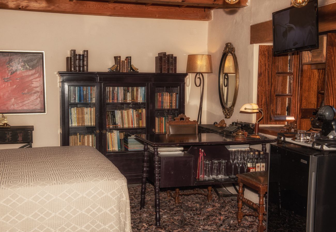 Townhouse in Monemvasia - Casa Felicia, the Castle Mansion Experience 