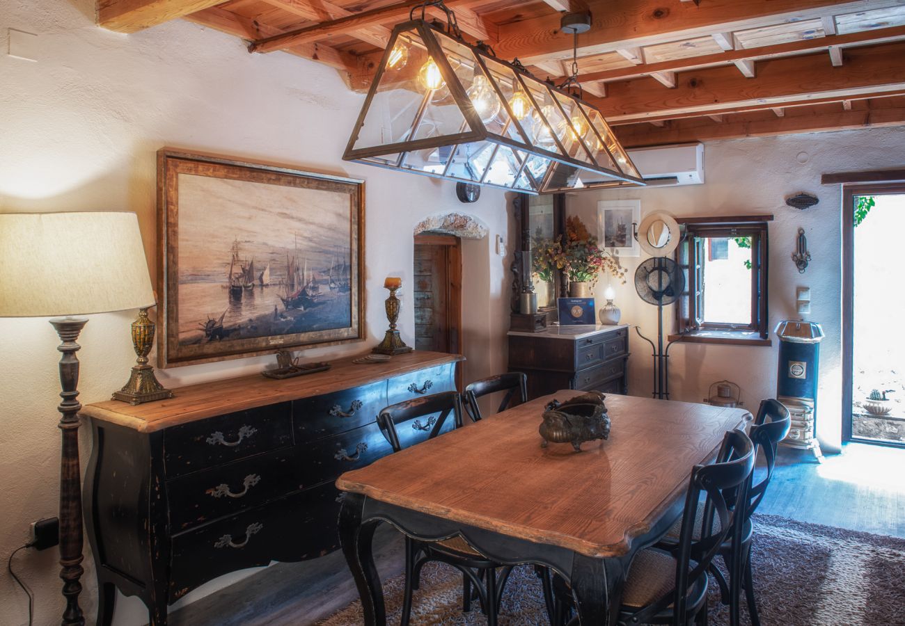 Townhouse in Monemvasia - Casa Felicia, the Castle Mansion Experience 