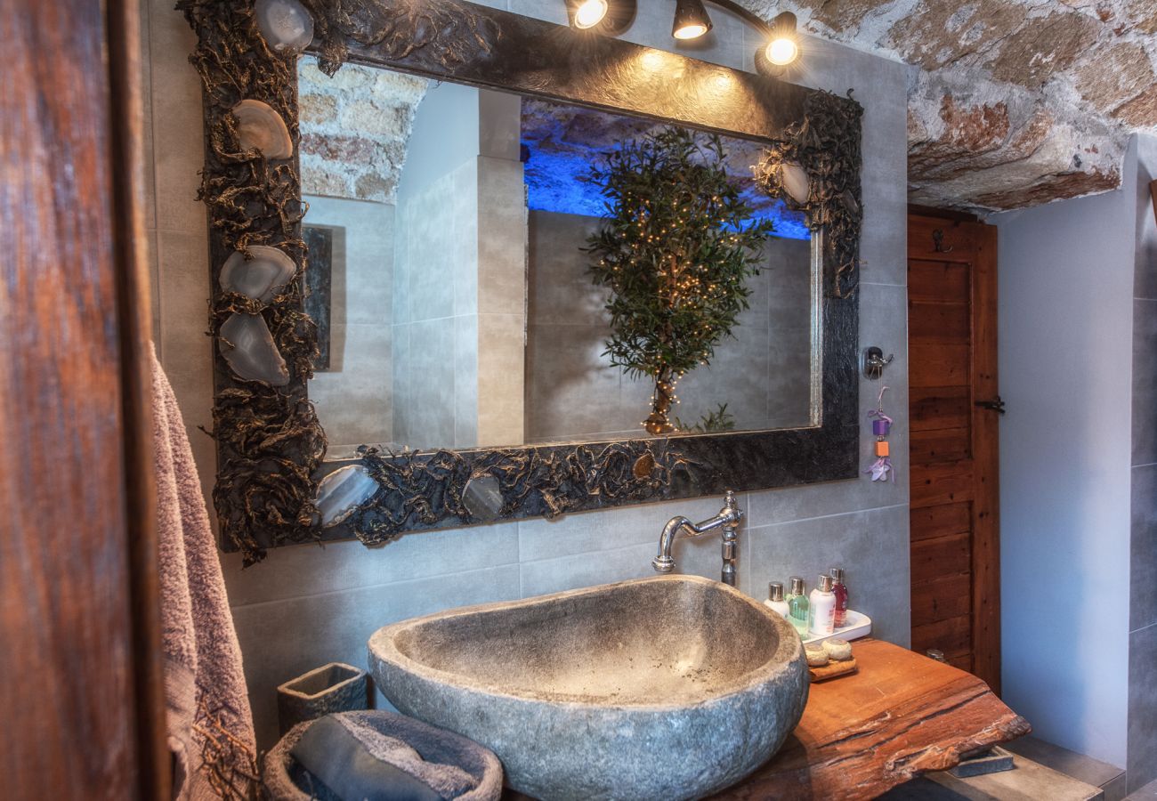 Townhouse in Monemvasia - Casa Felicia, the Castle Mansion Experience 