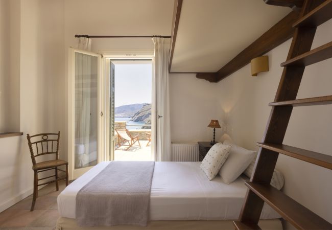 Villa in Andros - Seaview Beach Retreat in Andros Villa in Andros - Seaview Beach Retreat in Andros