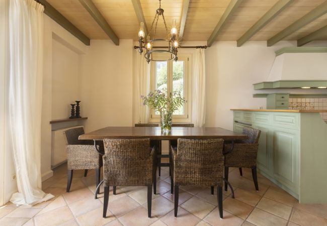 Villa in Andros - Seaview Beach Retreat in Andros Villa in Andros - Seaview Beach Retreat in Andros