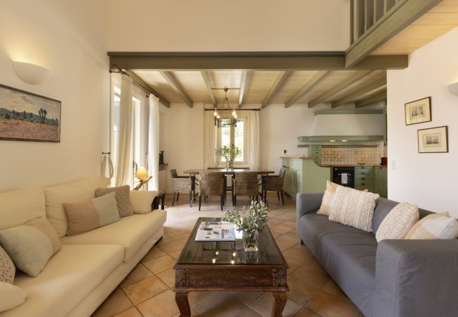 Villa in Andros - Seaview Beach Retreat in Andros Villa in Andros - Seaview Beach Retreat in Andros