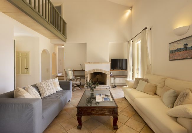Villa in Andros - Seaview Beach Retreat in Andros Villa in Andros - Seaview Beach Retreat in Andros