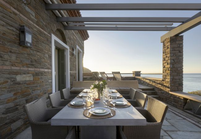 Villa in Andros - Seaview Beach Retreat in Andros Villa in Andros - Seaview Beach Retreat in Andros