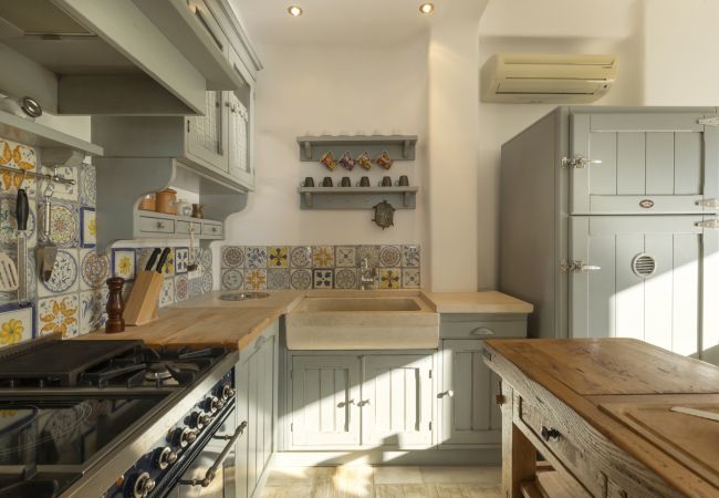 Villa in Andros - Andros Seaside Luxury Escape Villa in Andros - Andros Seaside Luxury Escape