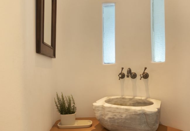 Villa in Andros - Andros Seaside Luxury Escape Villa in Andros - Andros Seaside Luxury Escape