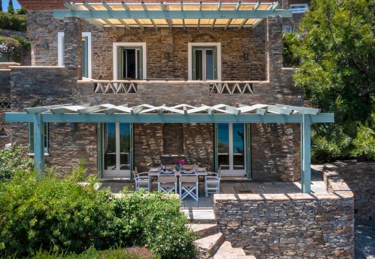 Villa in Andros - Sun-rock house by the sea 
