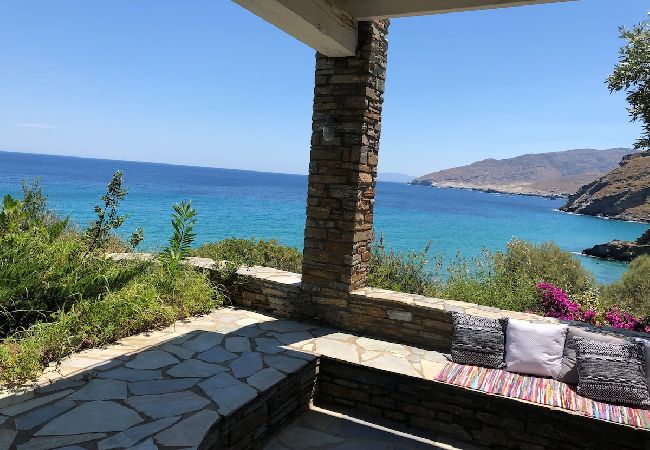 Villa in Andros - Seaside small villa 