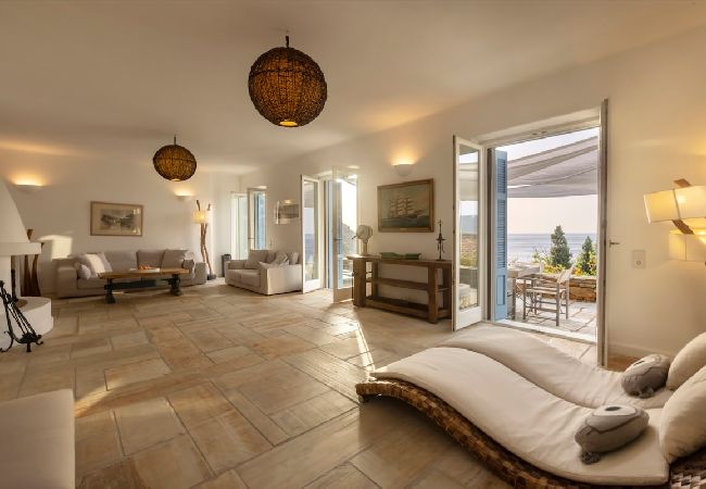 Villa in Andros - Aegean Breeze House Villa in Andros - Aegean Breeze House