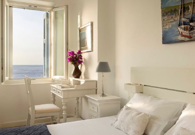 Villa in Andros - Aegean Breeze House Villa in Andros - Aegean Breeze House