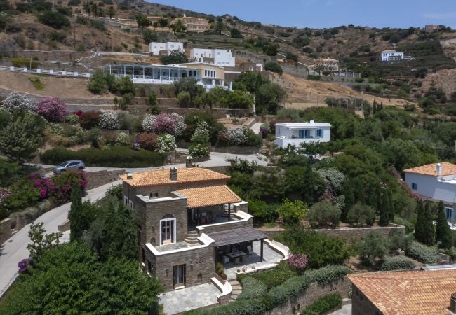 Villa in Andros - Exclusive Beach House Villa in Andros - Exclusive Beach House