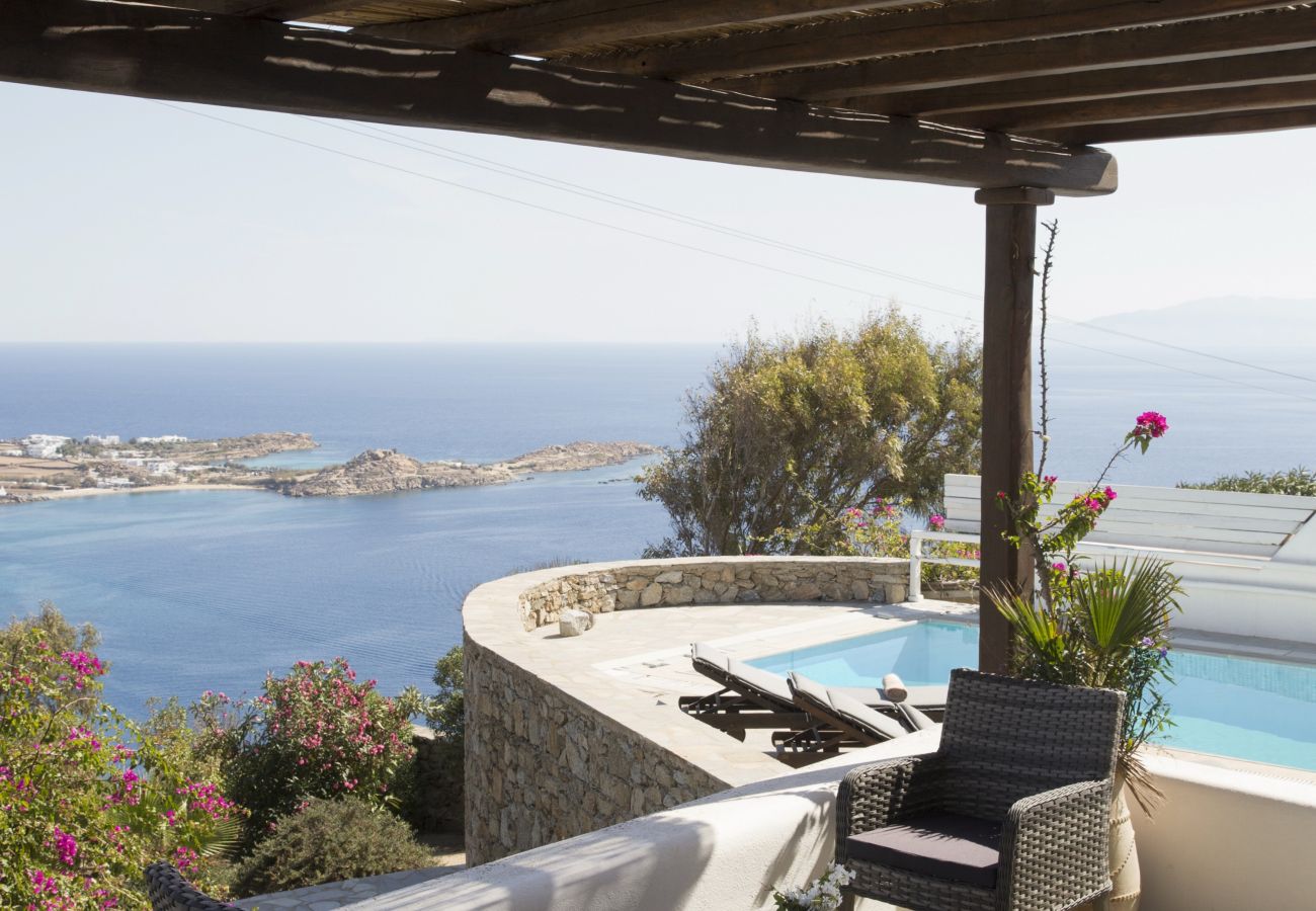 Villa in Mykonos - Gorgeous Villa Superb Views of Nammos, Psarrou Beach 