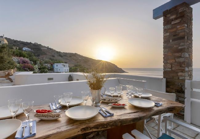 Villa in Andros - Luxury villa by the beach 