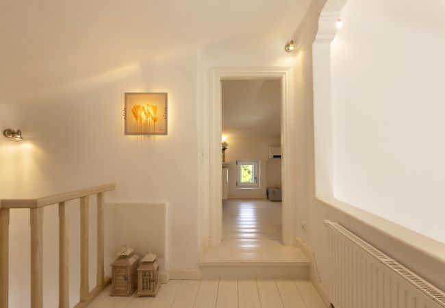 Villa in Andros - Exclusive Pool Escape in Andros Villa in Andros - Exclusive Pool Escape in Andros