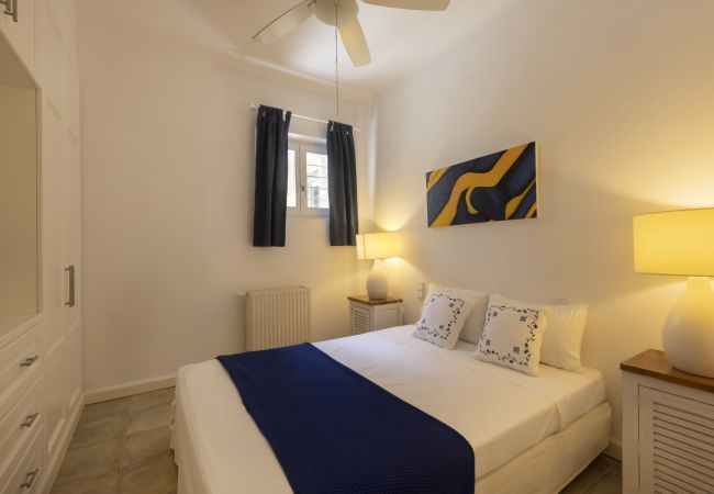 Villa in Andros - Exclusive Pool Escape in Andros Villa in Andros - Exclusive Pool Escape in Andros