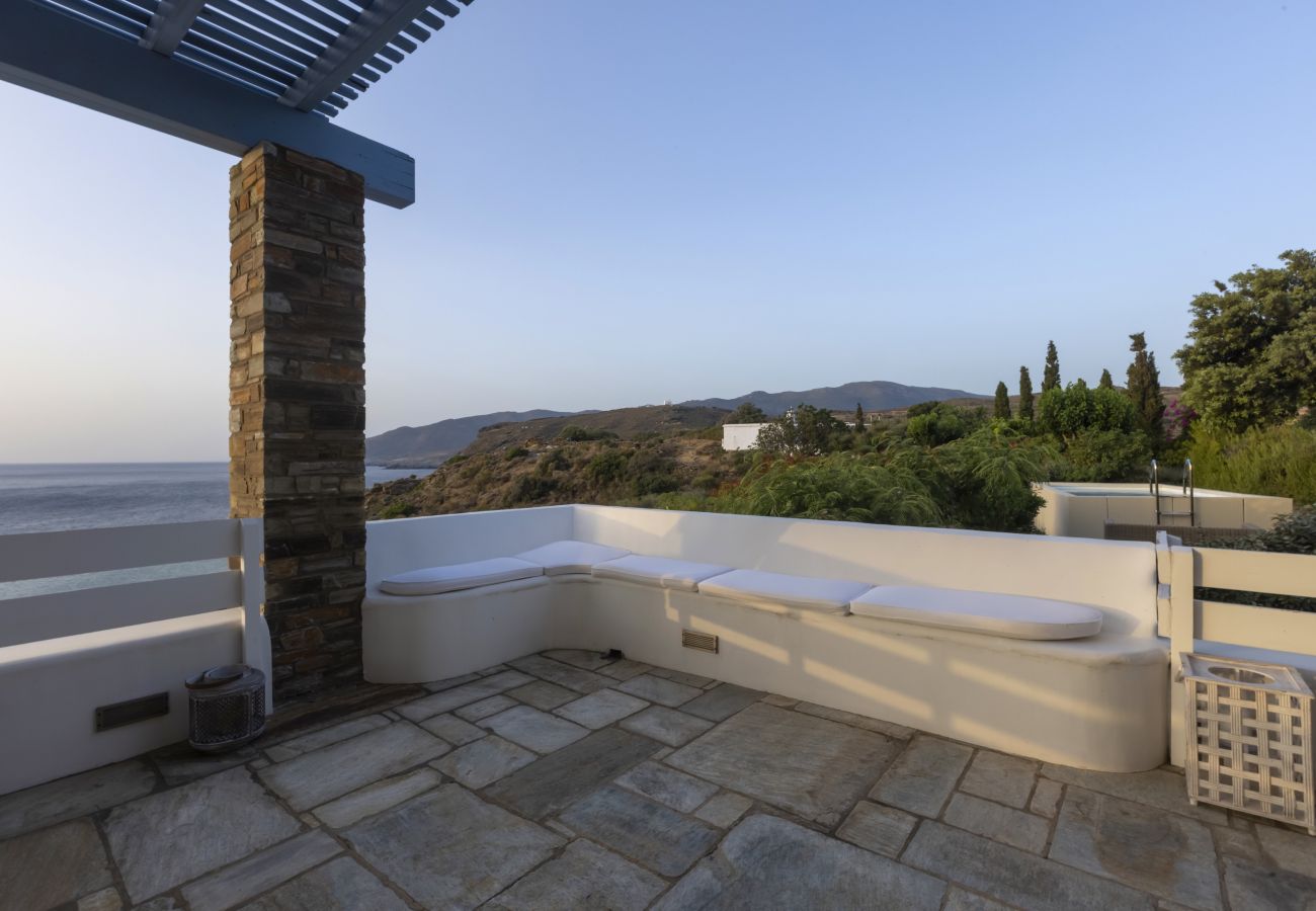 Villa in Andros - Luxury villa by the beach 