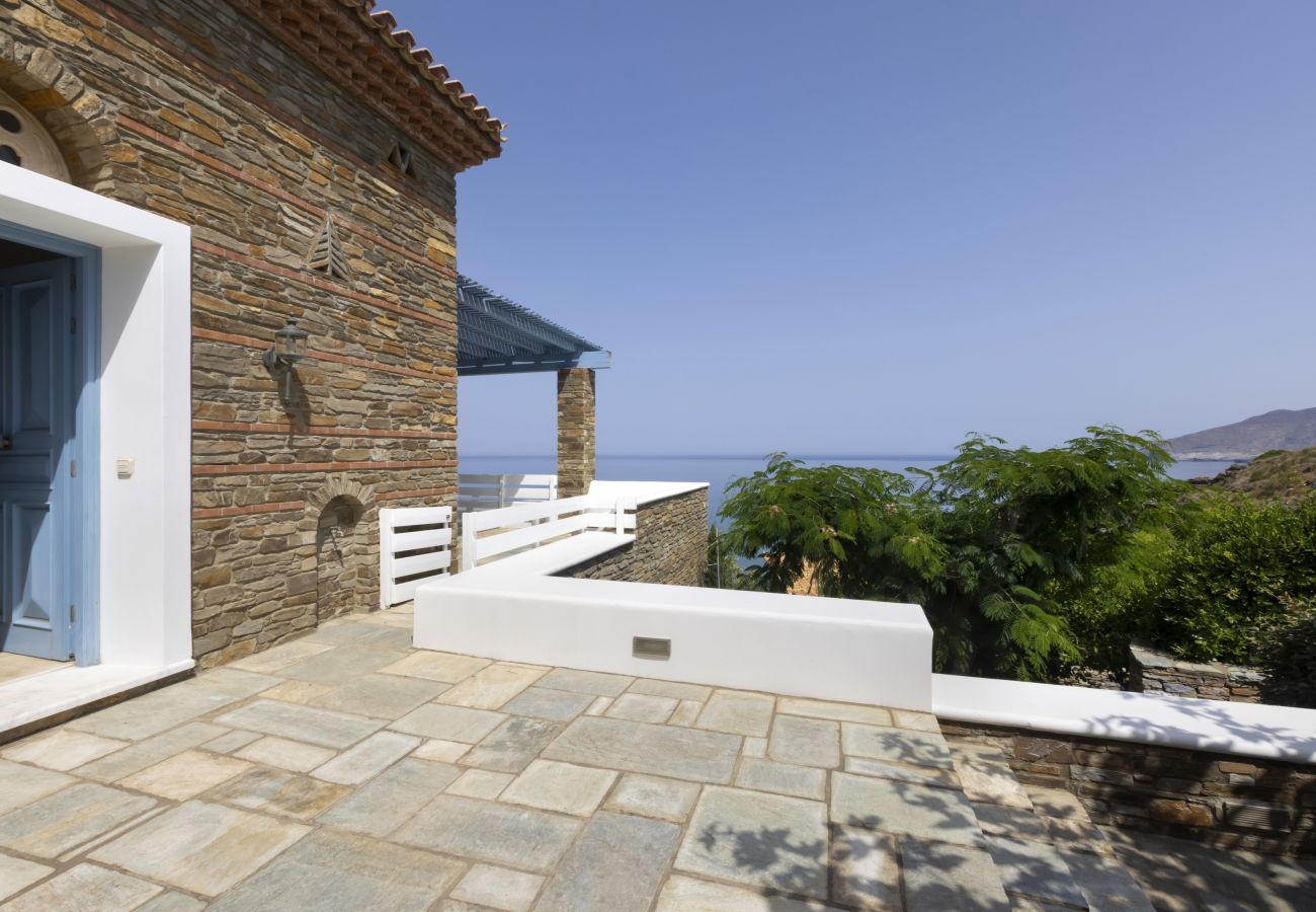 Villa in Andros - Luxury villa by the beach 