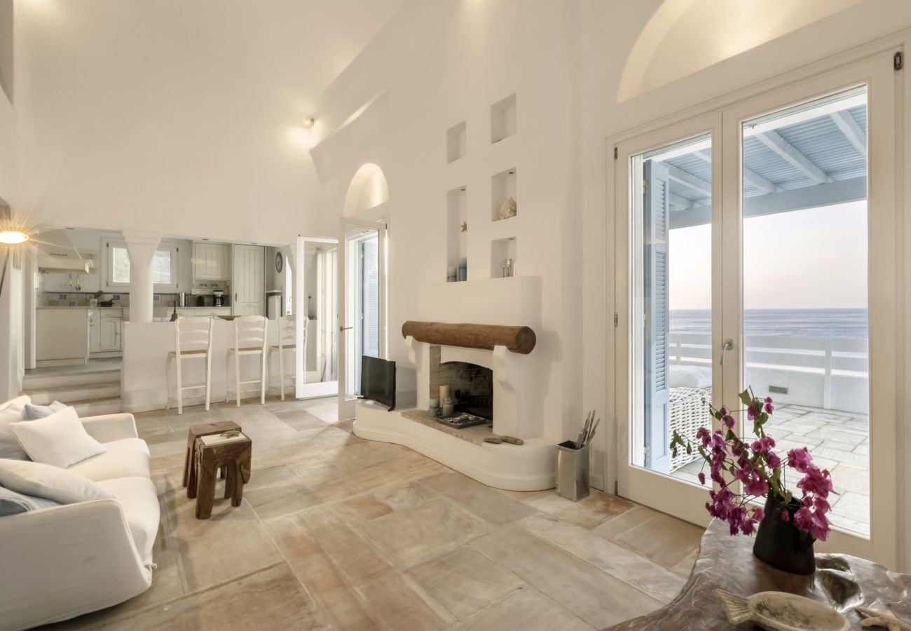 Villa in Andros - Luxury villa by the beach 