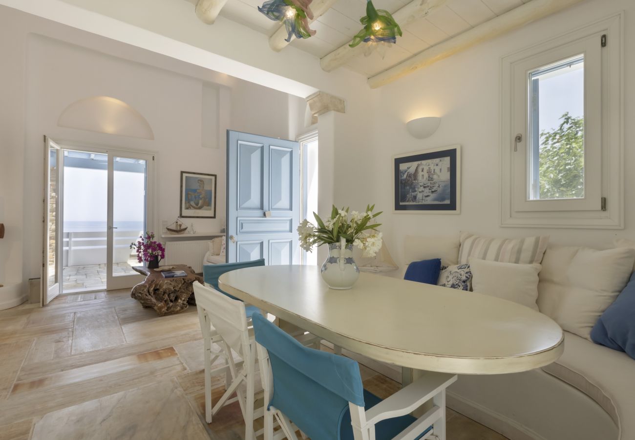 Villa in Andros - Luxury villa by the beach 