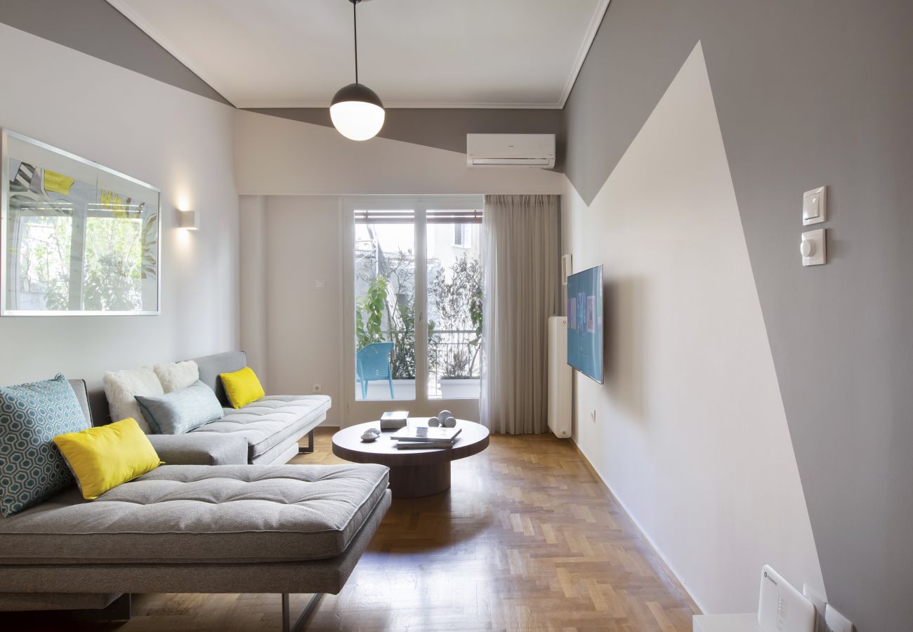Apartment in Athens - Little gem 2 mins from Acropolis Museum 