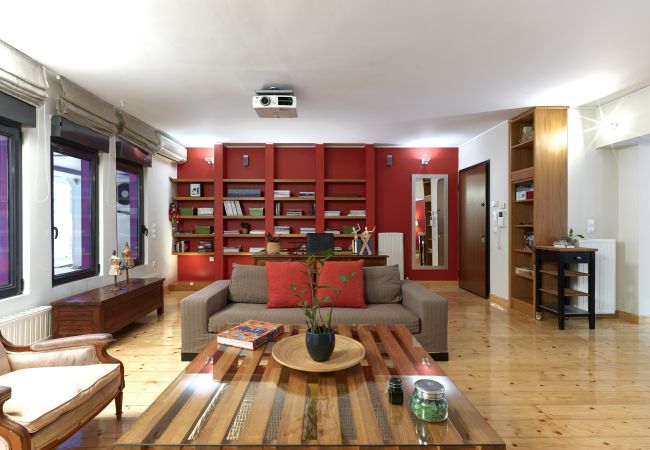 Apartment in Athens - Koukaki garden escape child friendly apartment 