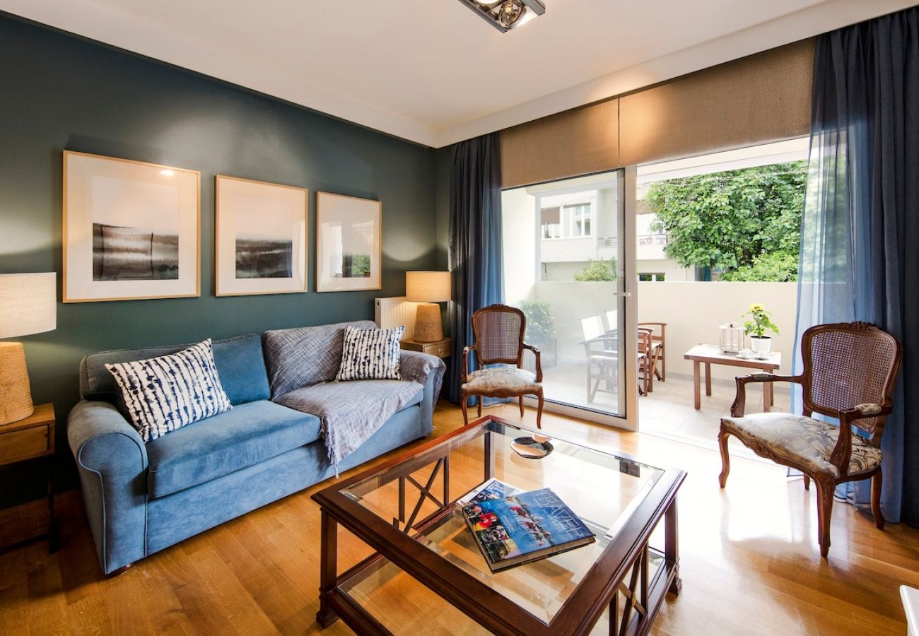 Apartment in Athens - 6 Bdr apt, VDSL, 2 mins from Acropolis museum