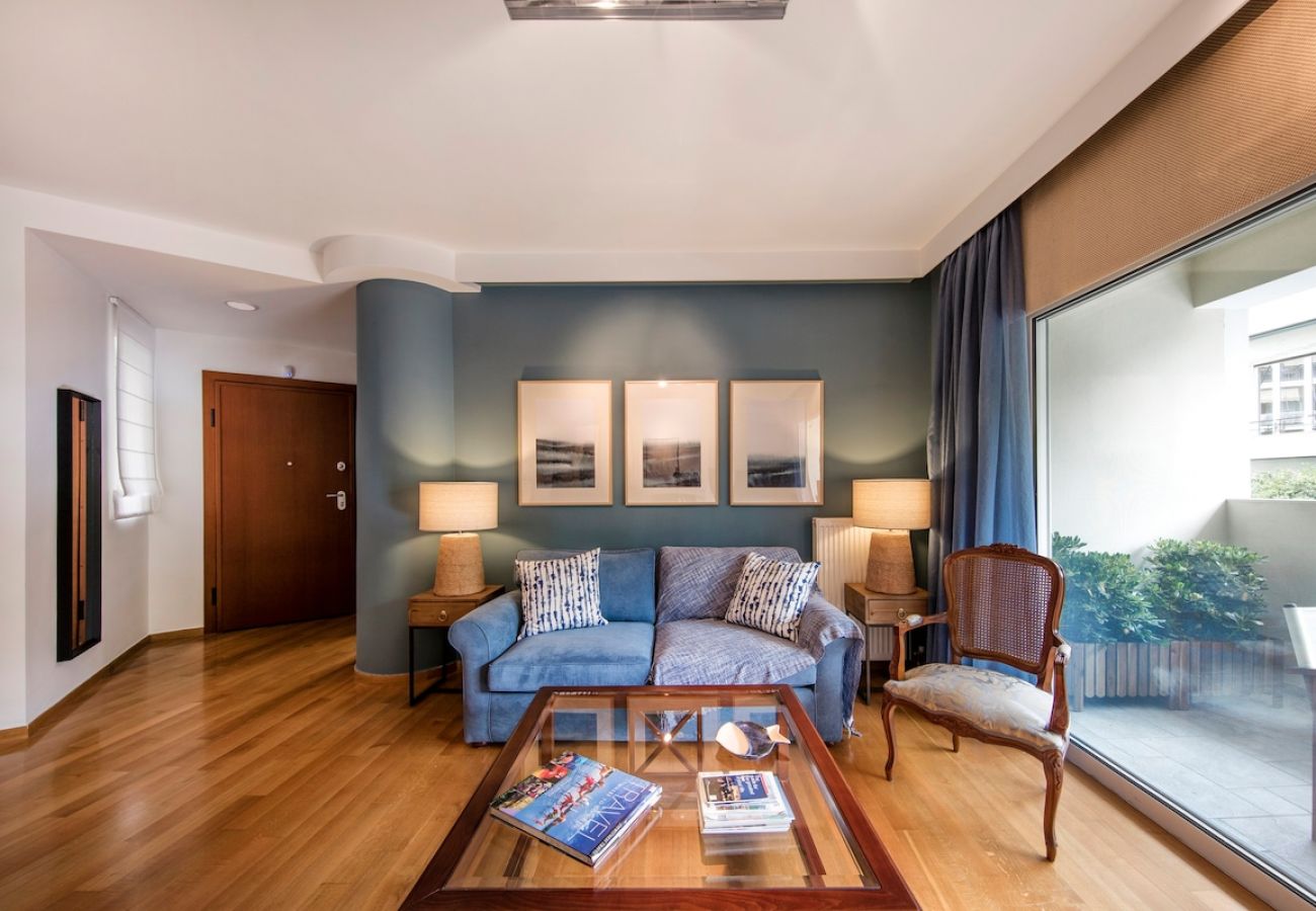 Apartment in Athens - 6 Bdr apt, VDSL, 2 mins from Acropolis museum