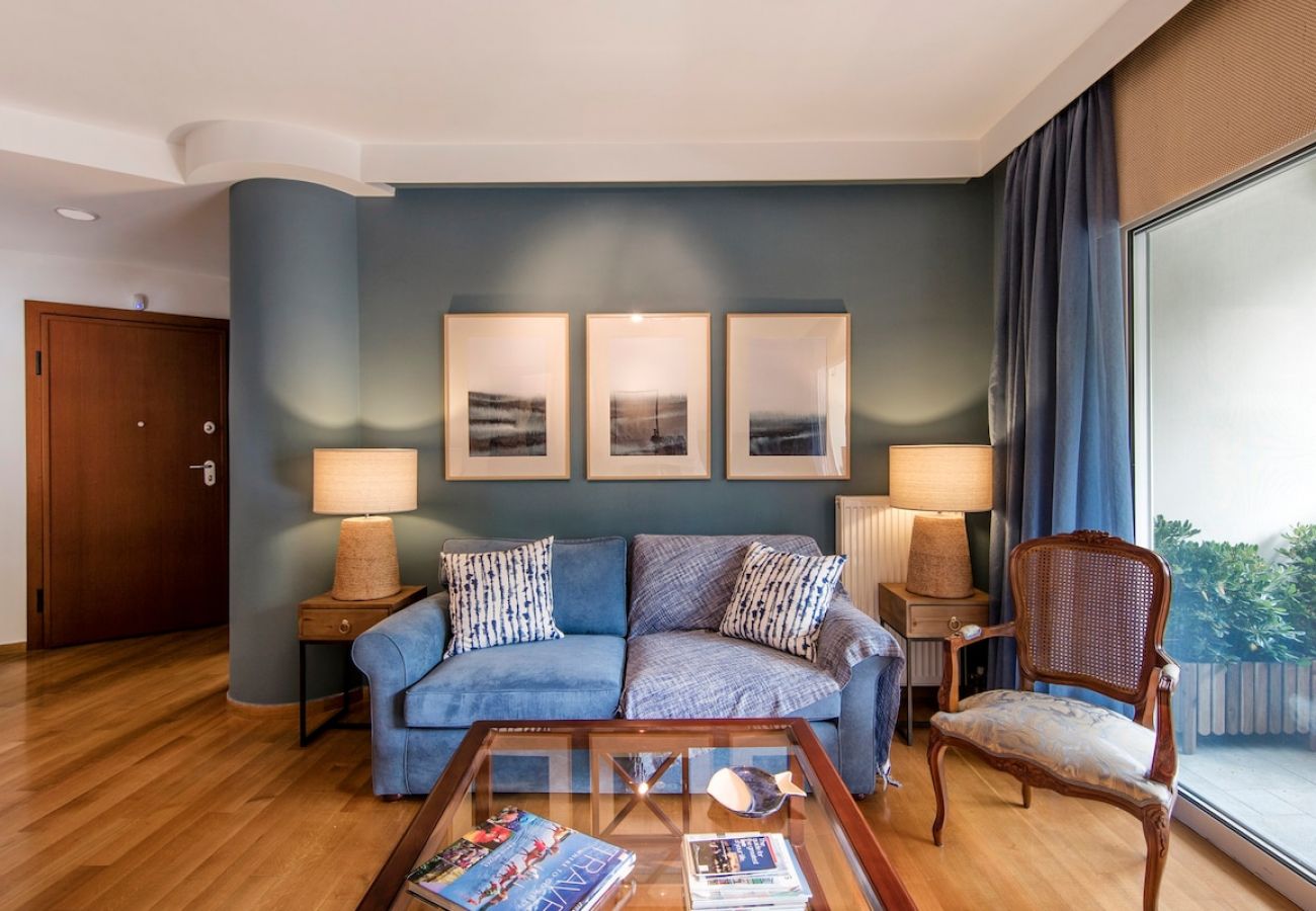 Apartment in Athens - 6 Bdr apt, VDSL, 2 mins from Acropolis museum