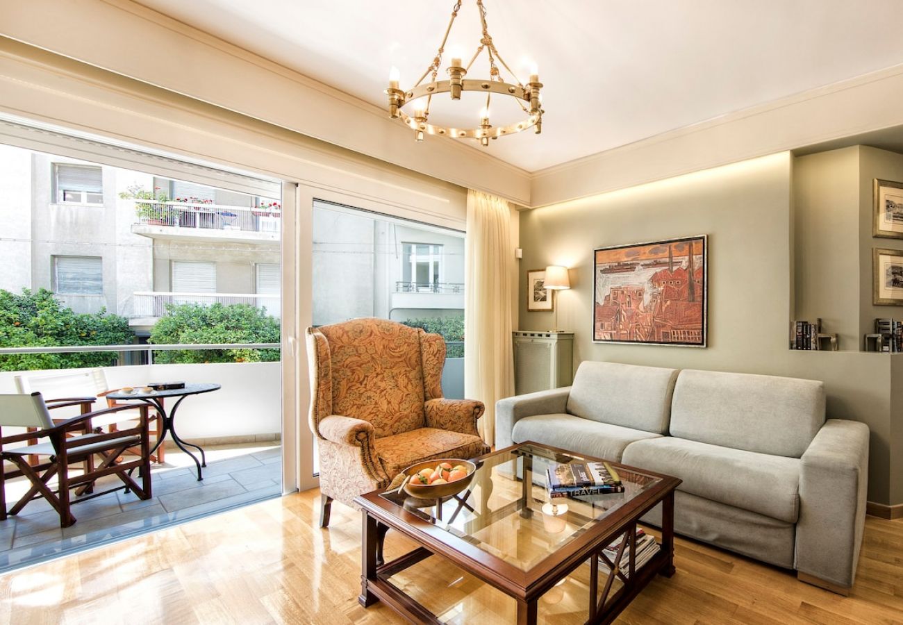 Apartment in Athens - 6 Bdr apt, VDSL, 2 mins from Acropolis museum