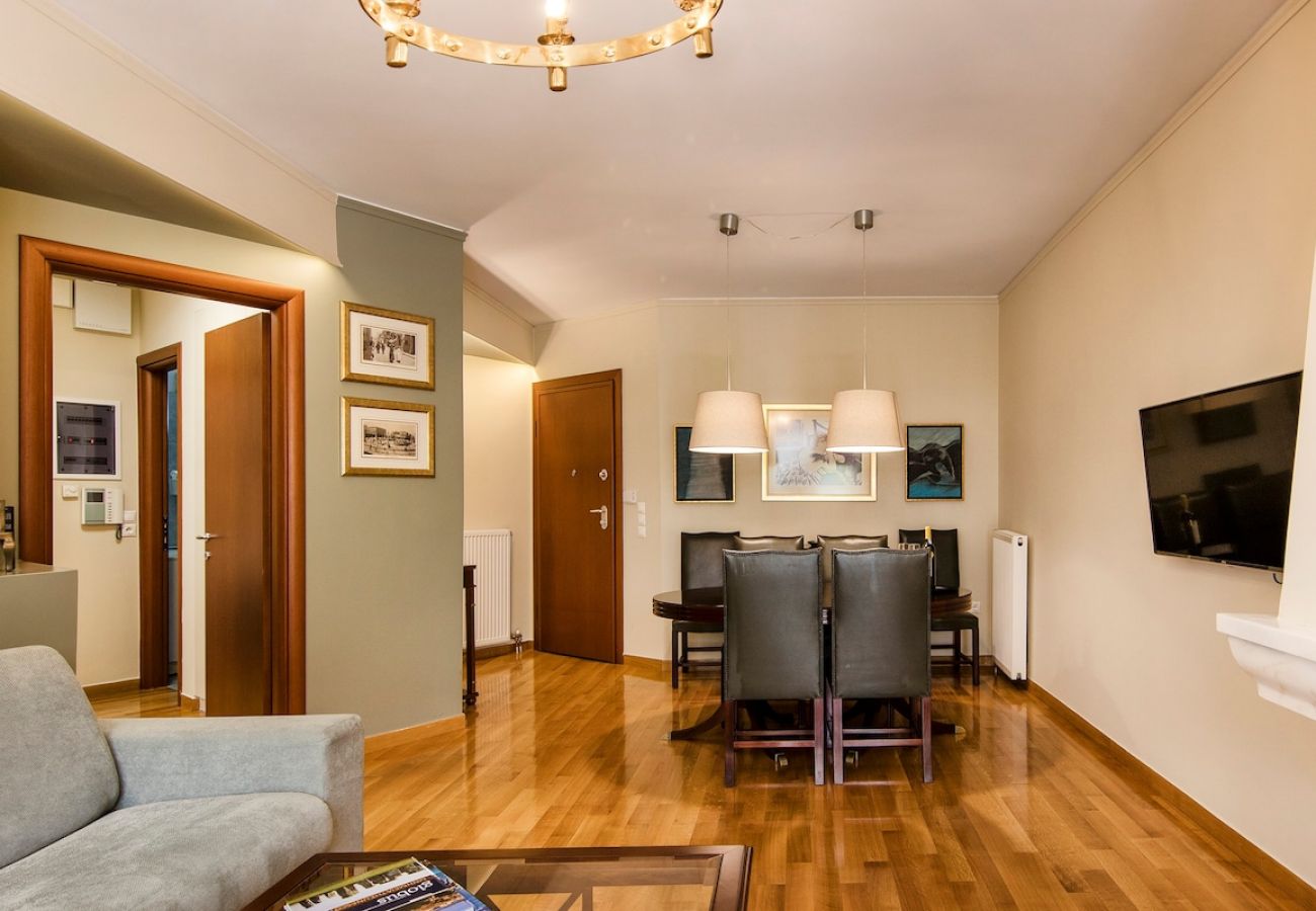 Apartment in Athens - 6 Bdr apt, VDSL, 2 mins from Acropolis museum