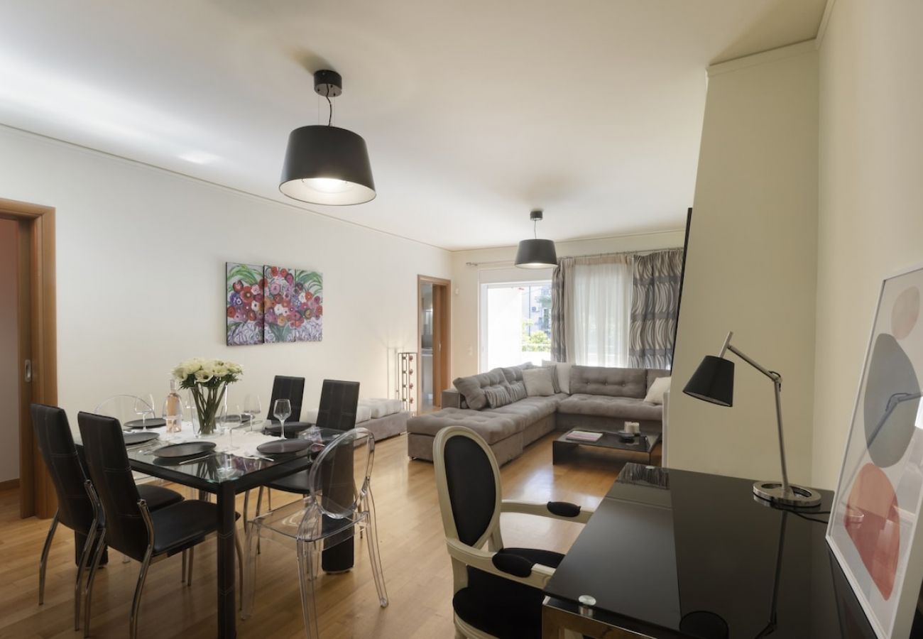 Apartment in Athens - 6 Bdr apt, VDSL, 2 mins from Acropolis museum