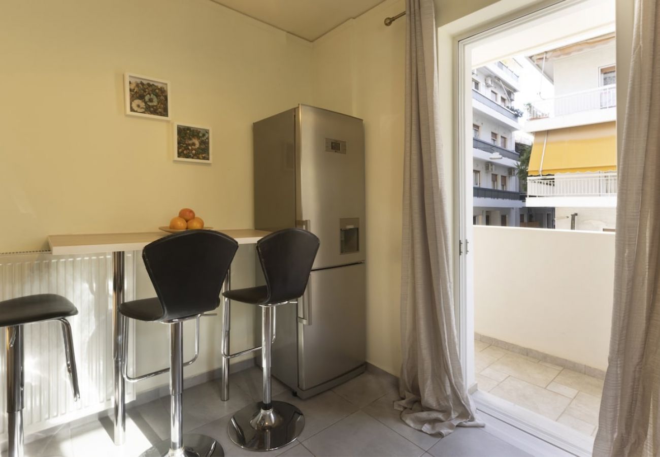 Apartment in Athens - 6 Bdr apt, VDSL, 2 mins from Acropolis museum