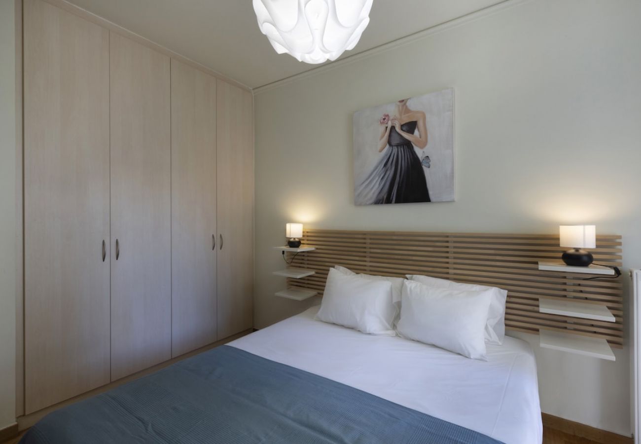 Apartment in Athens - 6 Bdr apt, VDSL, 2 mins from Acropolis museum