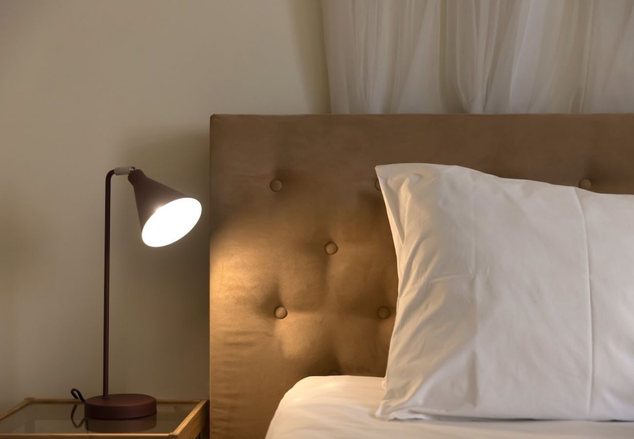 Apartment in Athens - 6 Bdr apt, VDSL, 2 mins from Acropolis museum