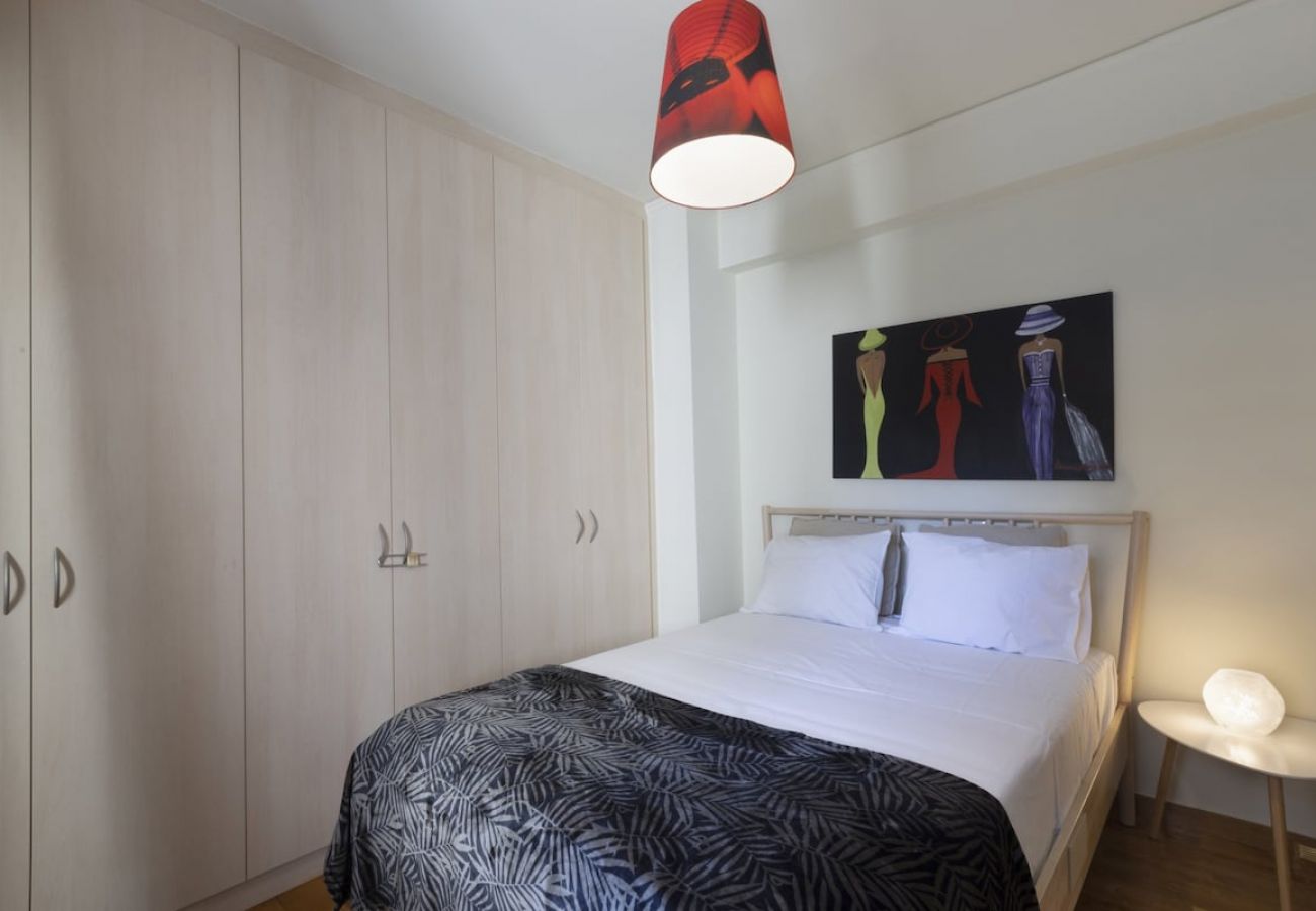 Apartment in Athens - 6 Bdr apt, VDSL, 2 mins from Acropolis museum