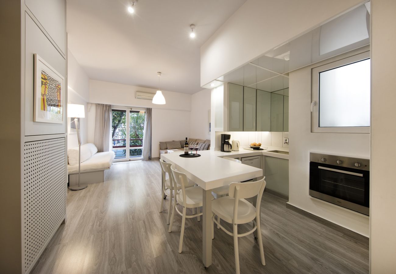 Apartment in Athens - Artistic apartment in the middle of everything 