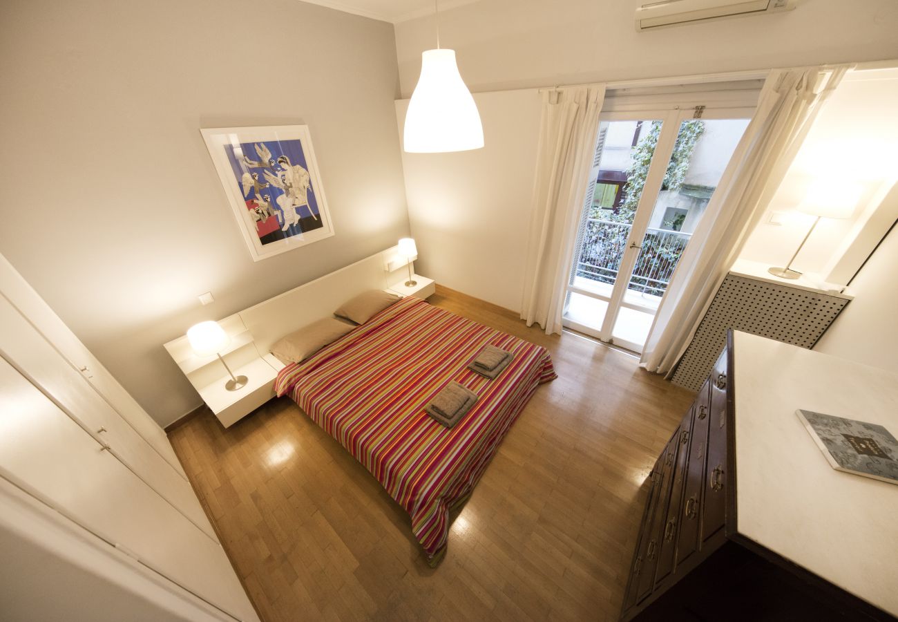 Apartment in Athens - Artistic apartment in the middle of everything 