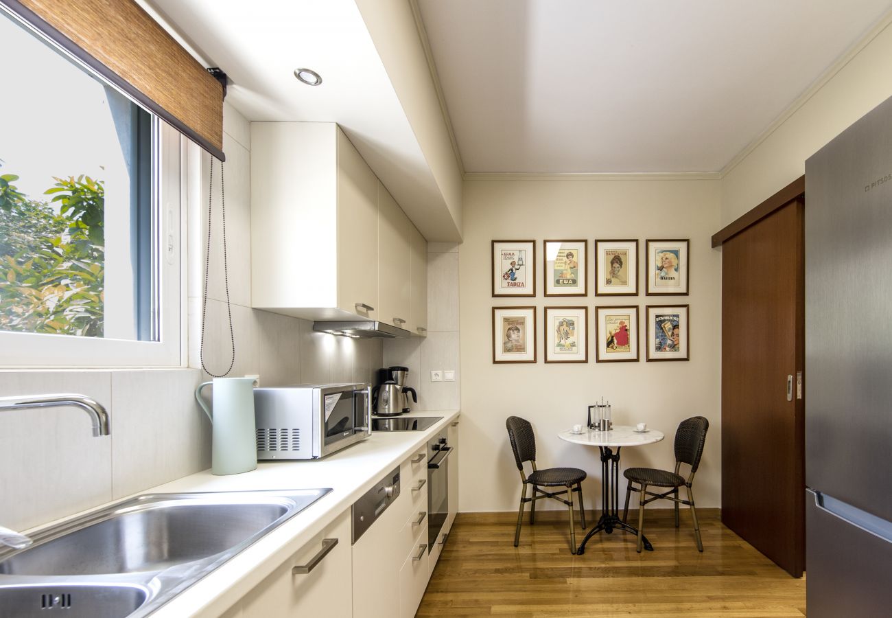 Apartment in Athens - 1 Bdr apt, VDSL, 2 mins from Acropolis museum 