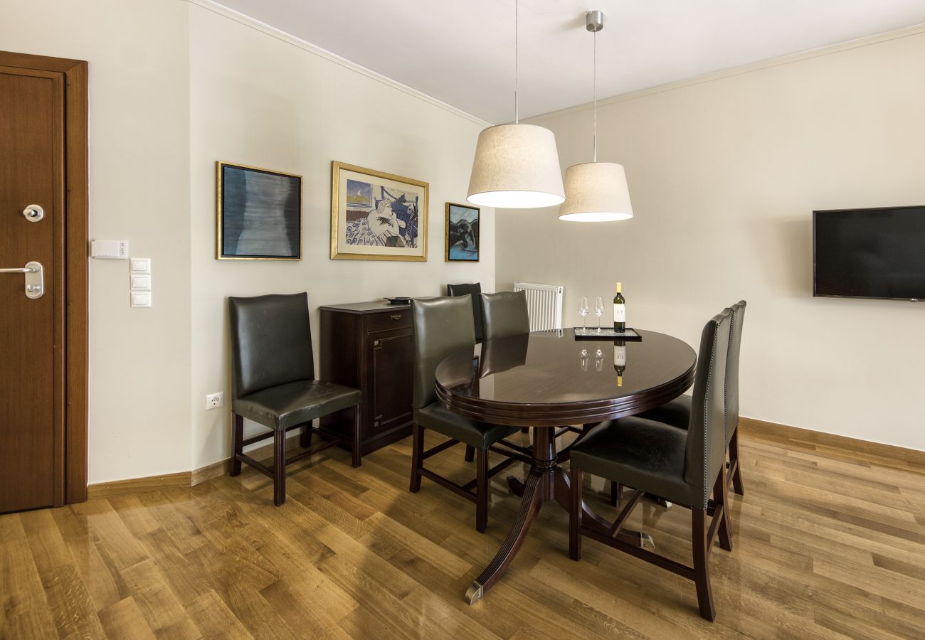 Apartment in Athens - 1 Bdr apt, VDSL, 2 mins from Acropolis museum 