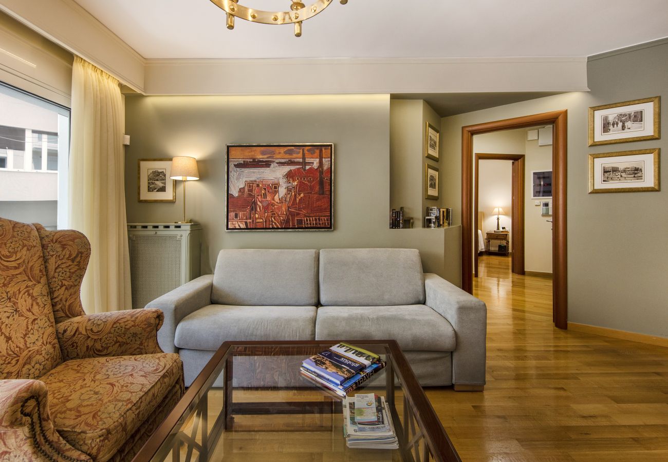 Apartment in Athens - 1 Bdr apt, VDSL, 2 mins from Acropolis museum 