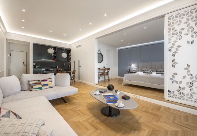Apartment in Athens - Chic central Athens apartment at Mavilli Sq.  Apartment in Athens - Chic central Athens apartment at Mavilli Sq.