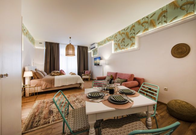 Studio in Athens - Exquisite apartment in the center of Athens  Studio in Athens - Exquisite apartment in the center of Athens