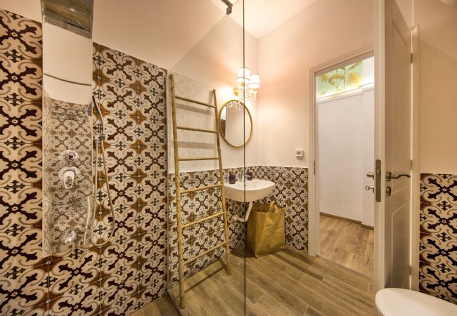 Studio in Athens - Exquisite apartment in the center of Athens  Studio in Athens - Exquisite apartment in the center of Athens