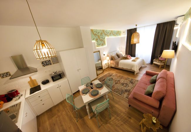 Studio in Athens - Exquisite apartment in the center of Athens  Studio in Athens - Exquisite apartment in the center of Athens