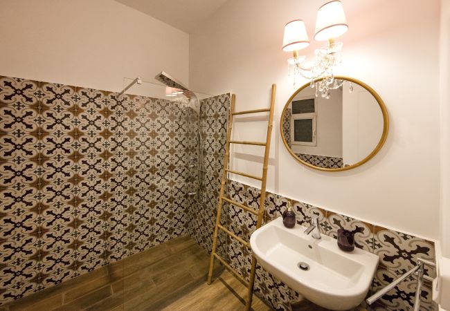 Studio in Athens - Exquisite apartment in the center of Athens  Studio in Athens - Exquisite apartment in the center of Athens