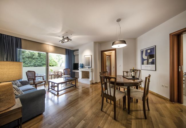 Apartment in Athens - 2 Bdr apt, VDSL,  2 mins from Acropolis museum  Apartment in Athens - 2 Bdr apt, VDSL,  2 mins from Acropolis museum