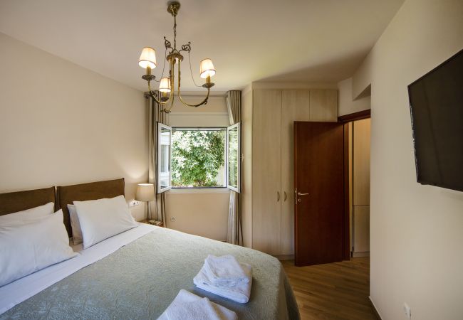 Apartment in Athens - 2 Bdr apt, VDSL,  2 mins from Acropolis museum  Apartment in Athens - 2 Bdr apt, VDSL,  2 mins from Acropolis museum